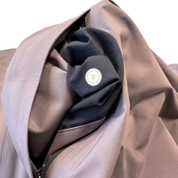 Lululemon | Outpour Shell | S | Lunar Rock | Athleisure | Gorpcore | Waterproof - Picture 10 of 16